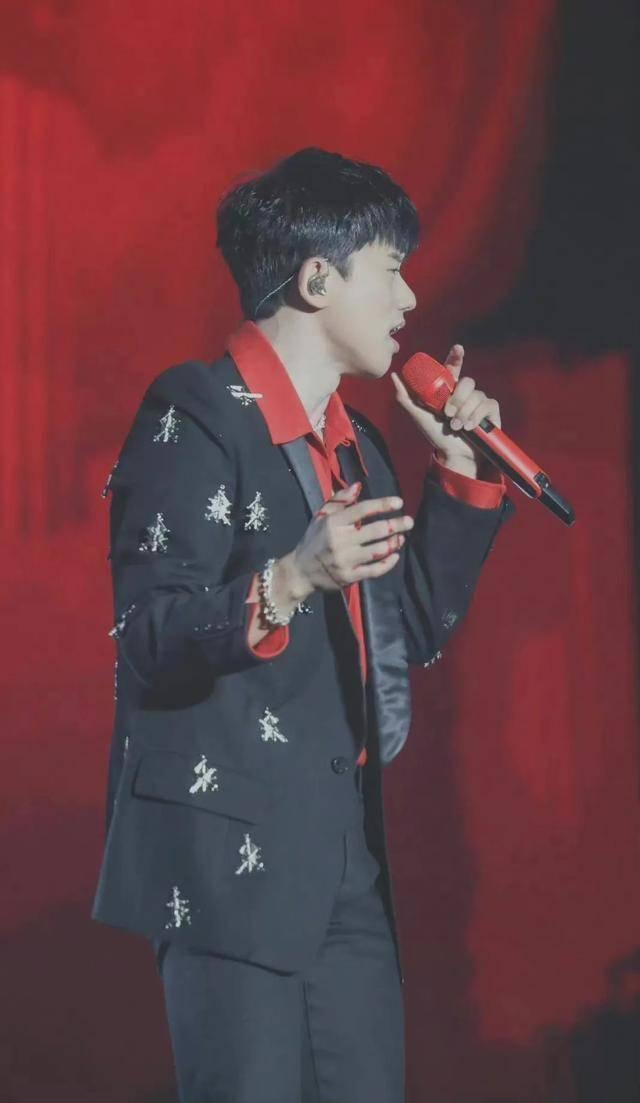 张杰令人心动爆料视频,揭秘心动瞬间  第2张